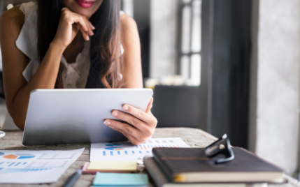 investing affiliate programs.