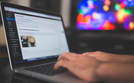 how to edit the homepage in wordpress.